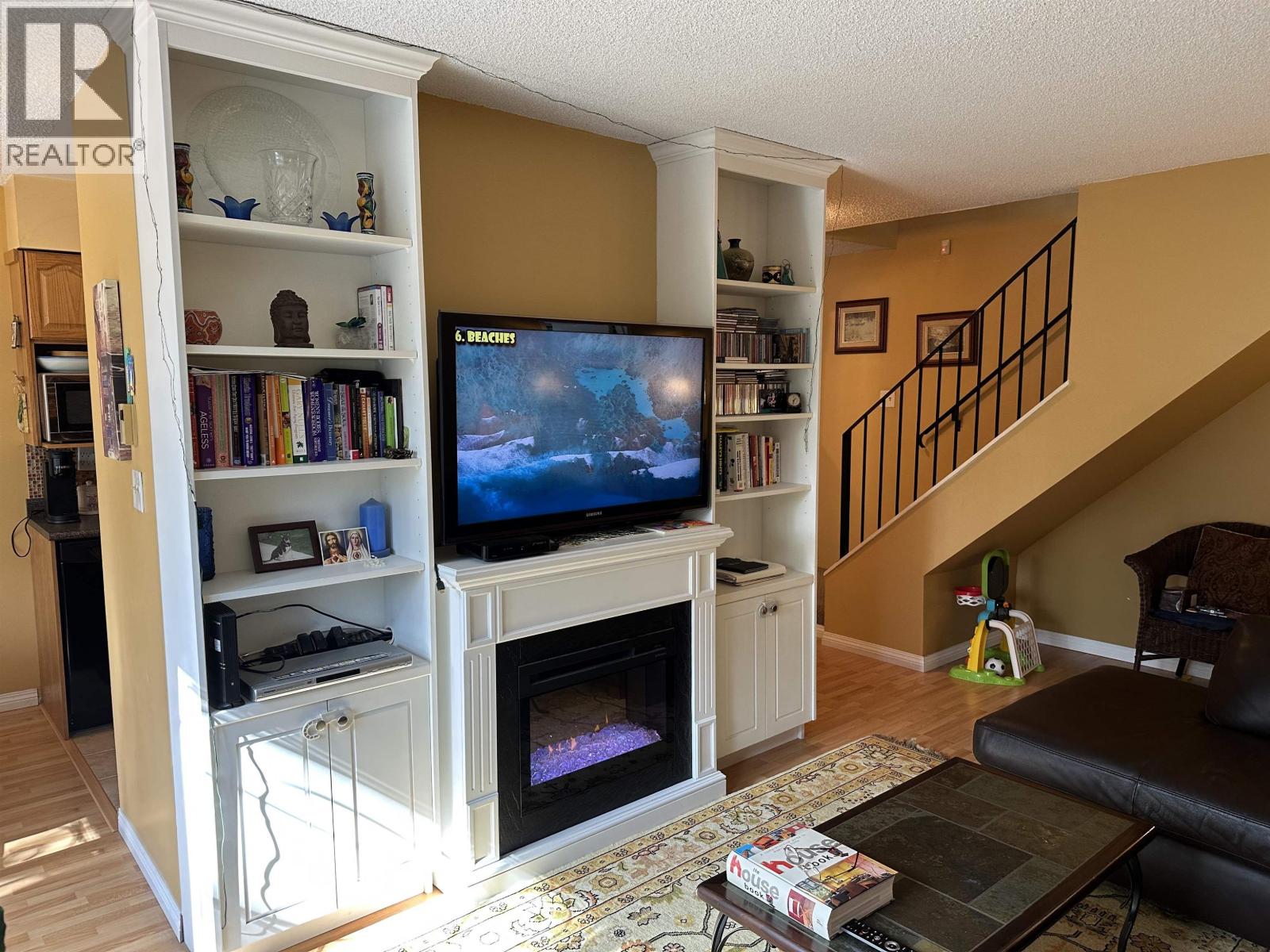 3444 Langford Avenue, Vancouver, British Columbia  V5S 4B7 - Photo 2 - R3056413