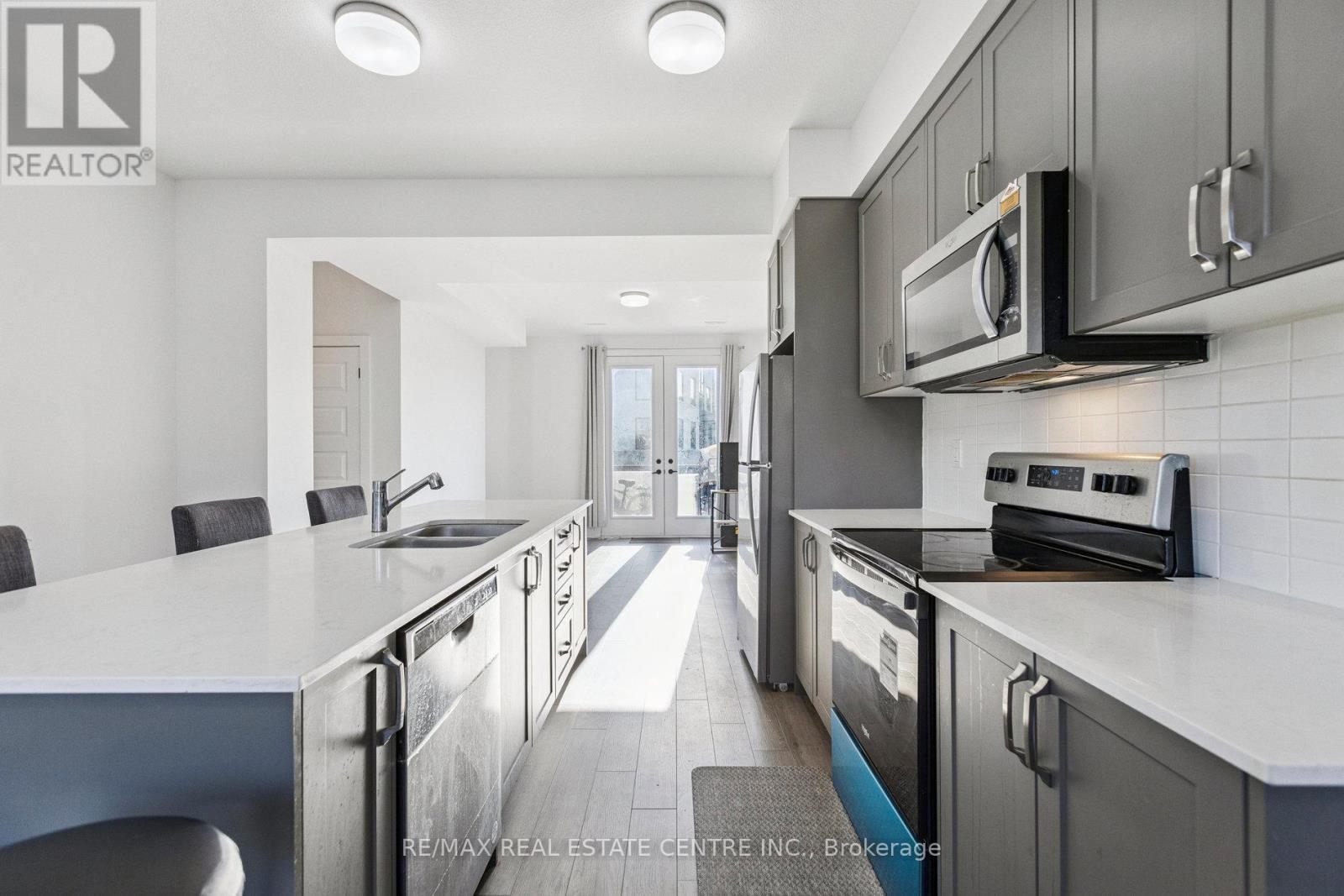 62 - 99 Roger Street, Waterloo, Ontario  N2J 0G1 - Photo 15 - X12450952