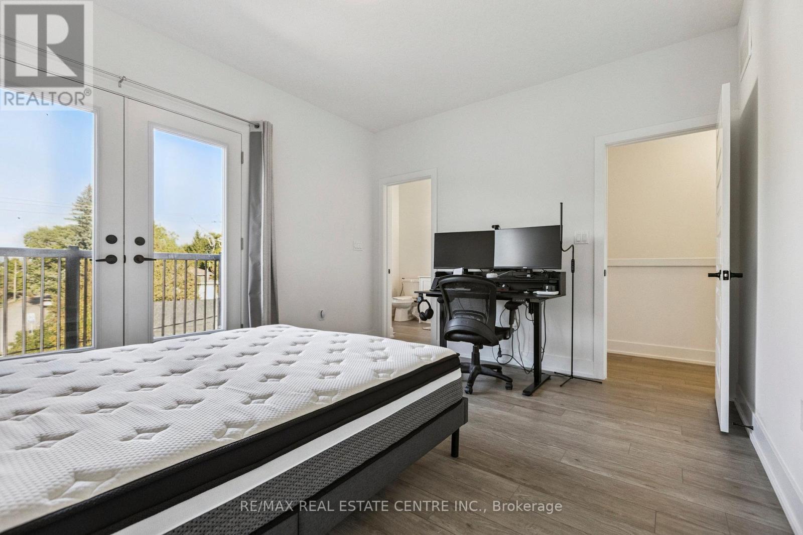 62 - 99 Roger Street, Waterloo, Ontario  N2J 0G1 - Photo 32 - X12450952