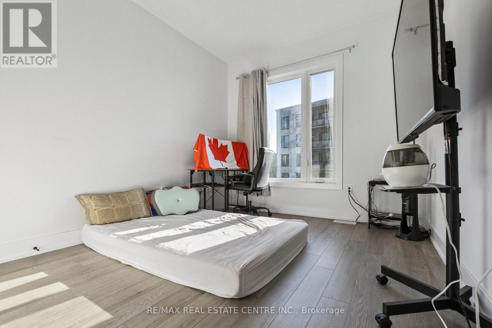 62 - 99 Roger Street, Waterloo, Ontario  N2J 0G1 - Photo 36 - X12450952