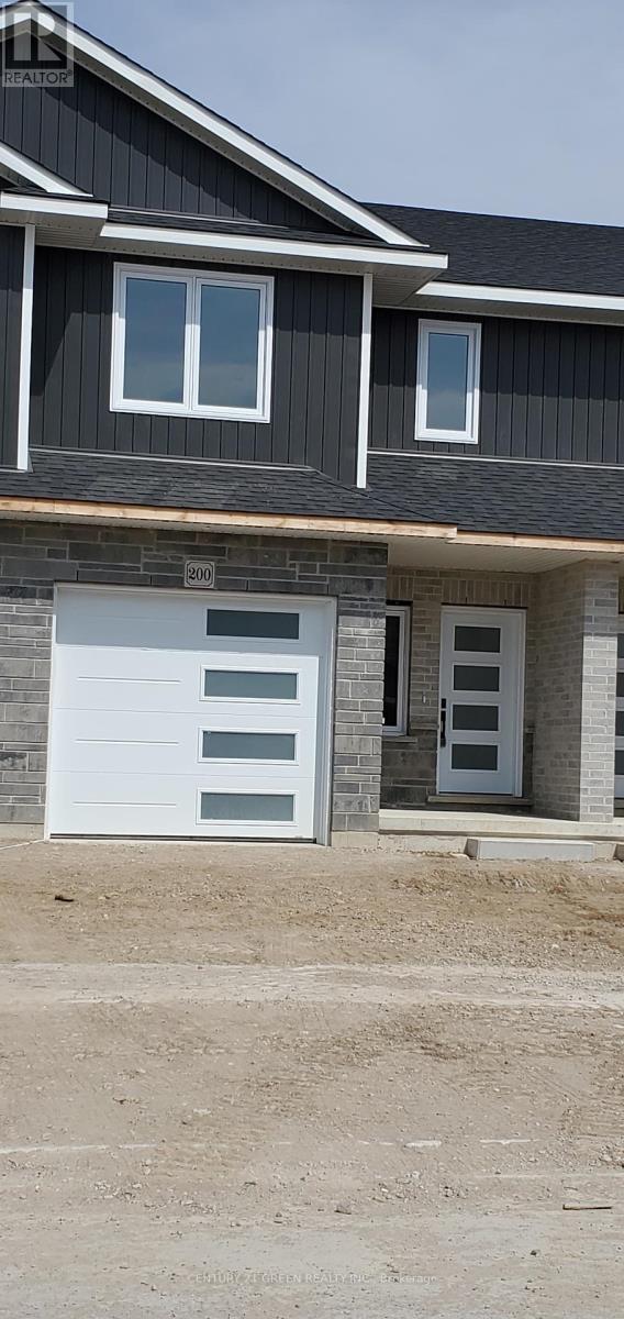 200 HOOPER STREET, St. Marys, Ontario