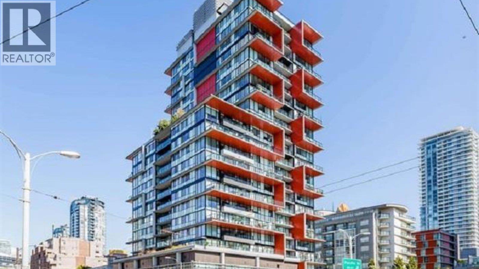702 1325 ROLSTON STREET, Vancouver, British Columbia