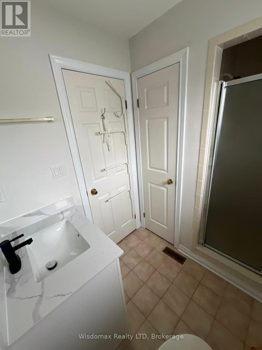 26 Consiglia Drive, St. Catharines, Ontario  L2S 3L2 - Photo 6 - X12450967