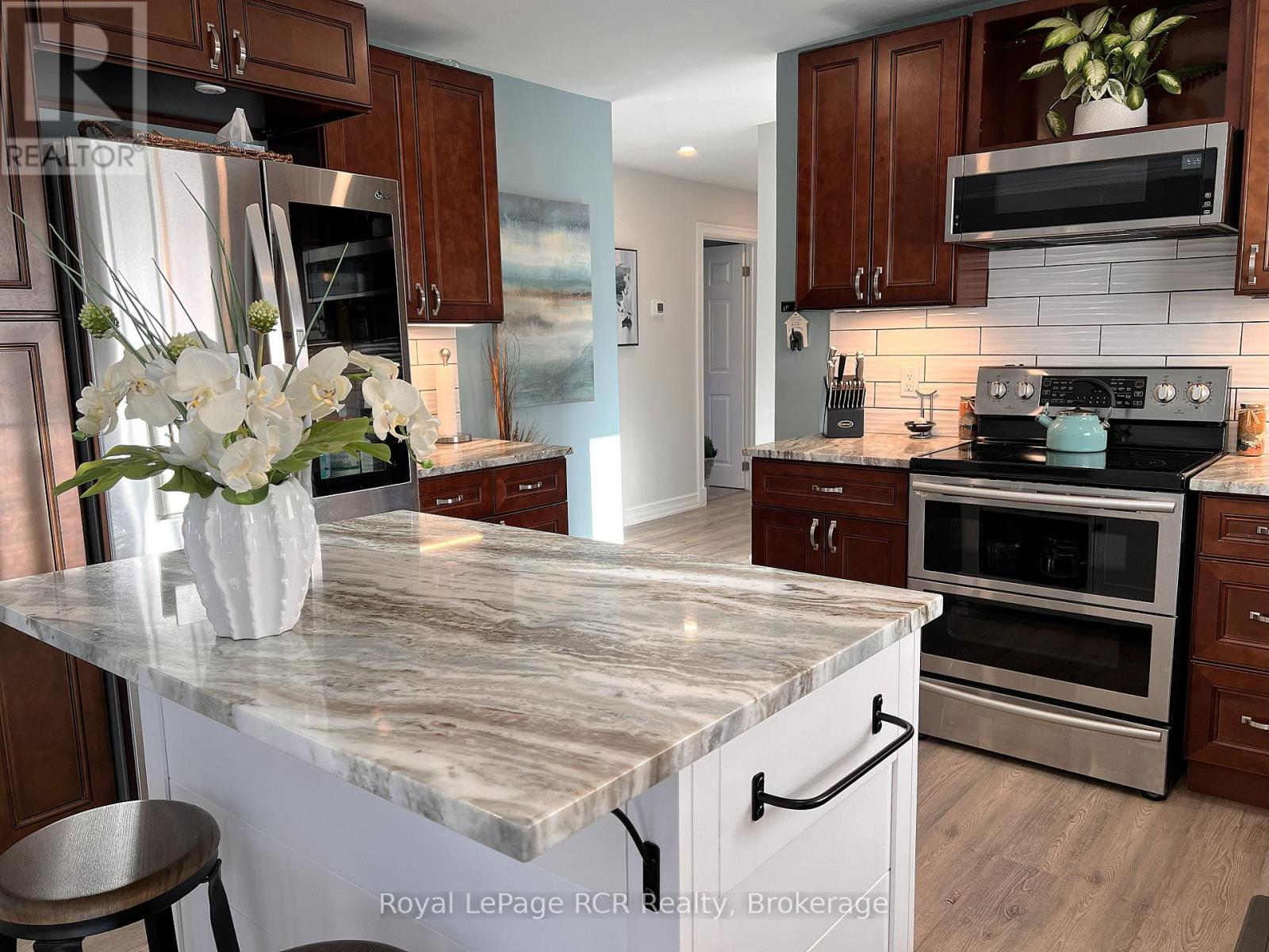 251 Pearson Street, Meaford, Ontario  N4L 1L6 - Photo 35 - X12448602