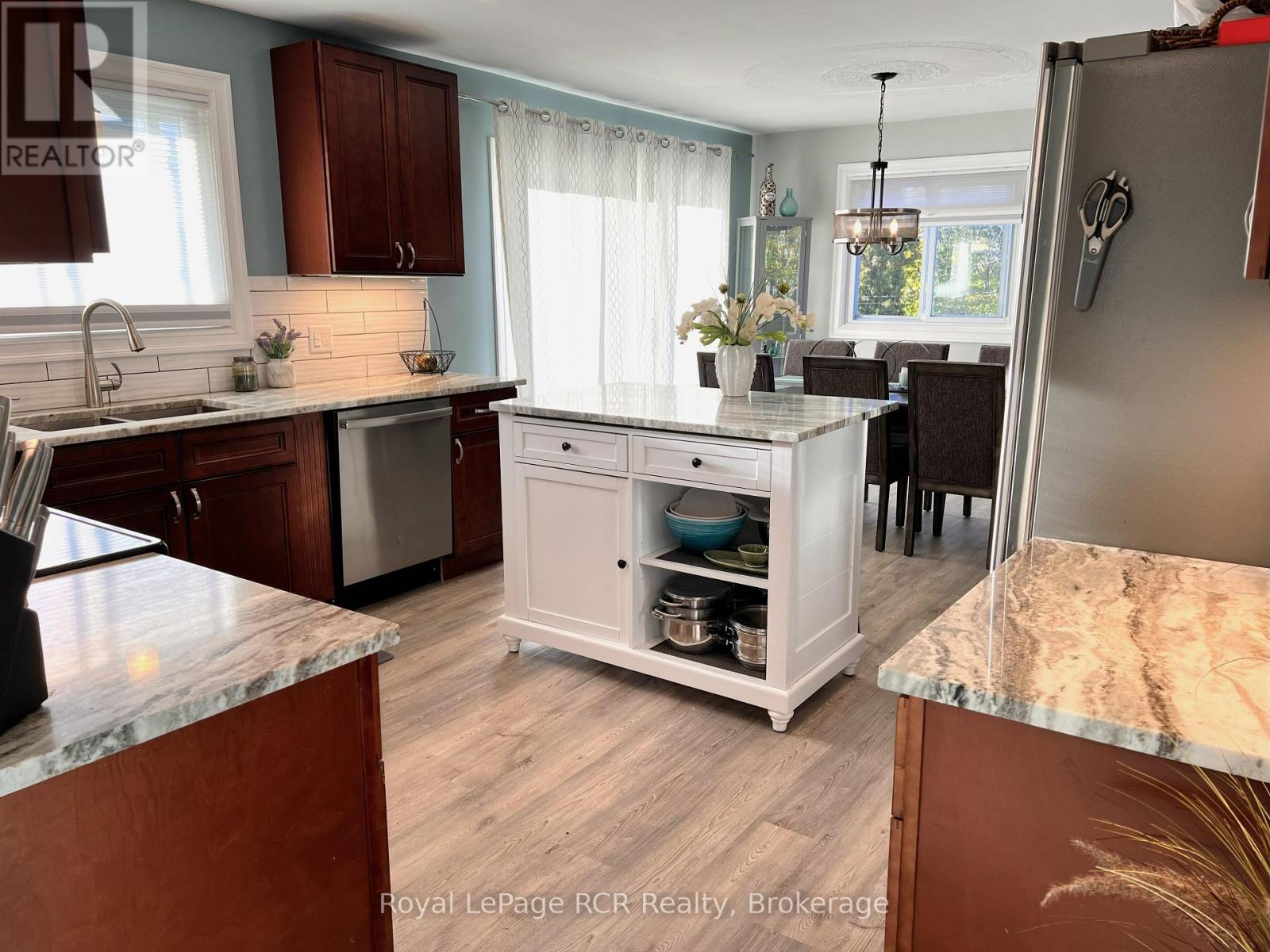 251 Pearson Street, Meaford, Ontario  N4L 1L6 - Photo 33 - X12448602
