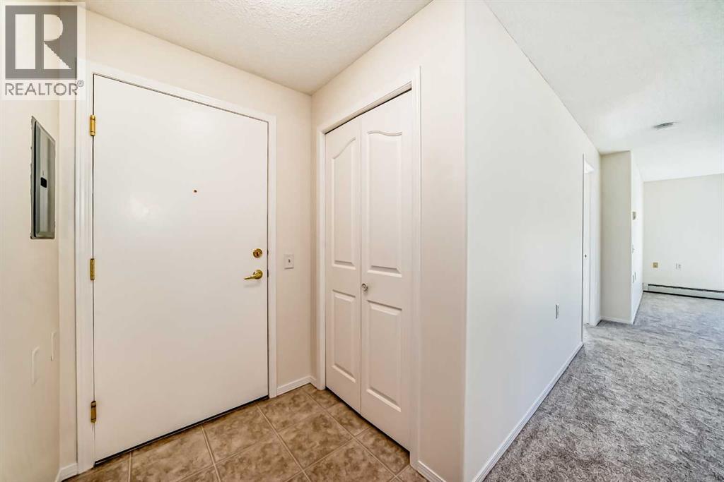 233, 5000 Somervale Court Sw, Calgary, Alberta  T2Y 4M1 - Photo 2 - A2263017