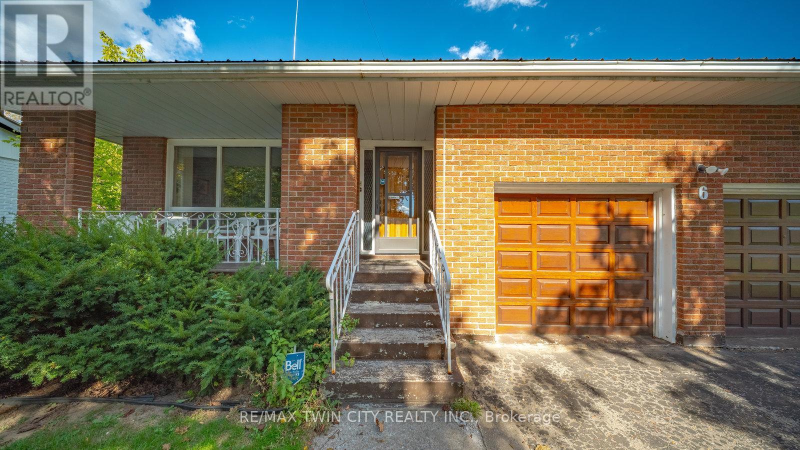 6 Ventnor Court, Brantford, Ontario  N3R 6L8 - Photo 10 - X12450969