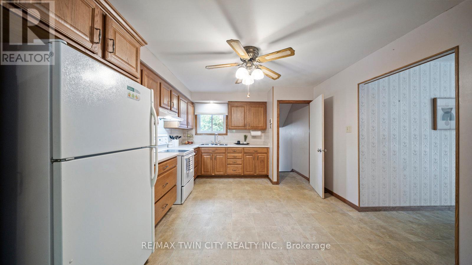 6 Ventnor Court, Brantford, Ontario  N3R 6L8 - Photo 15 - X12450969
