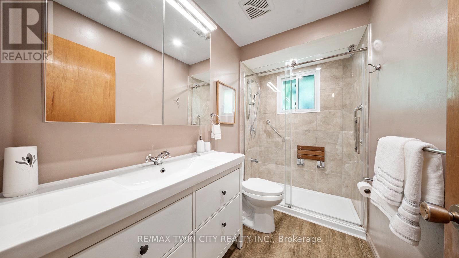 6 Ventnor Court, Brantford, Ontario  N3R 6L8 - Photo 21 - X12450969