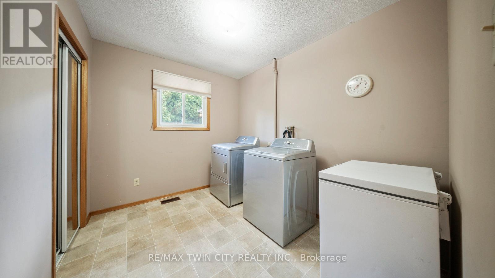 6 Ventnor Court, Brantford, Ontario  N3R 6L8 - Photo 22 - X12450969
