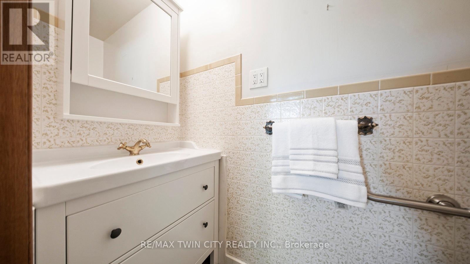 6 Ventnor Court, Brantford, Ontario  N3R 6L8 - Photo 25 - X12450969