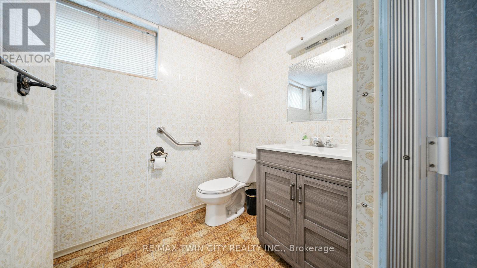 6 Ventnor Court, Brantford, Ontario  N3R 6L8 - Photo 27 - X12450969