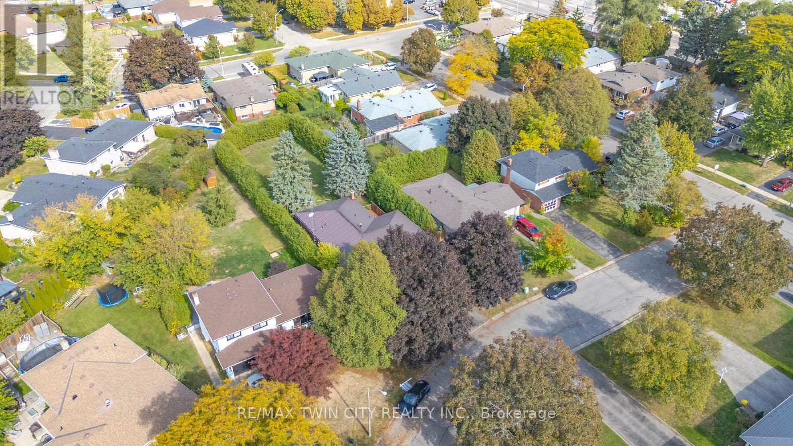 6 Ventnor Court, Brantford, Ontario  N3R 6L8 - Photo 38 - X12450969