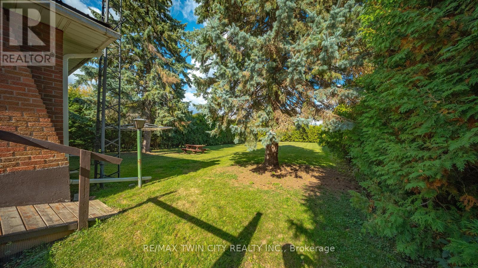 6 Ventnor Court, Brantford, Ontario  N3R 6L8 - Photo 44 - X12450969