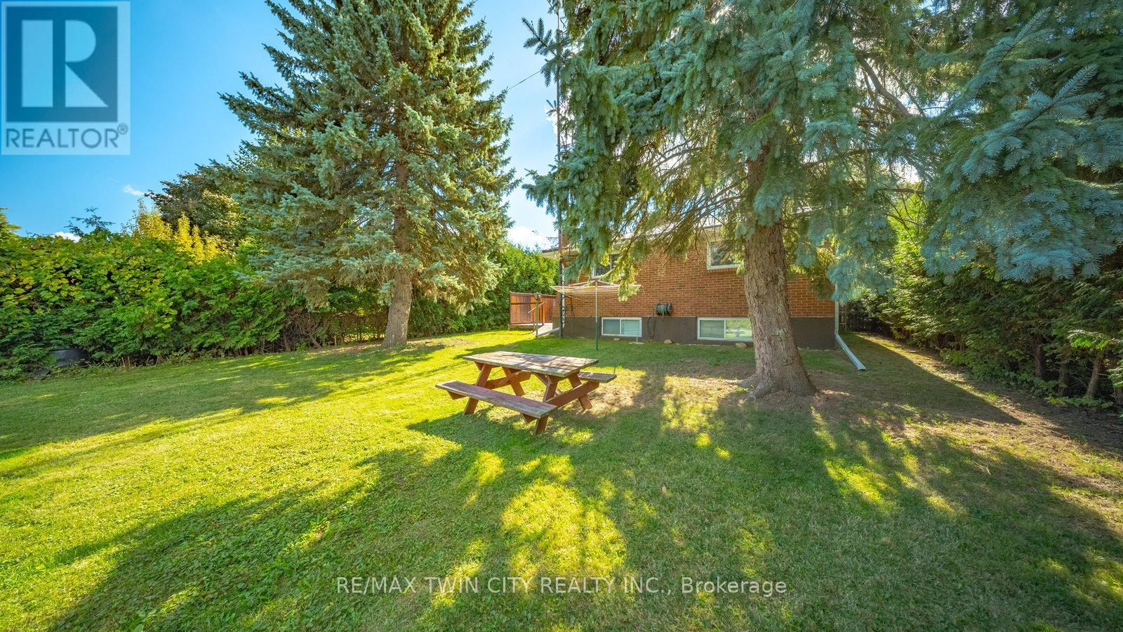 6 Ventnor Court, Brantford, Ontario  N3R 6L8 - Photo 45 - X12450969