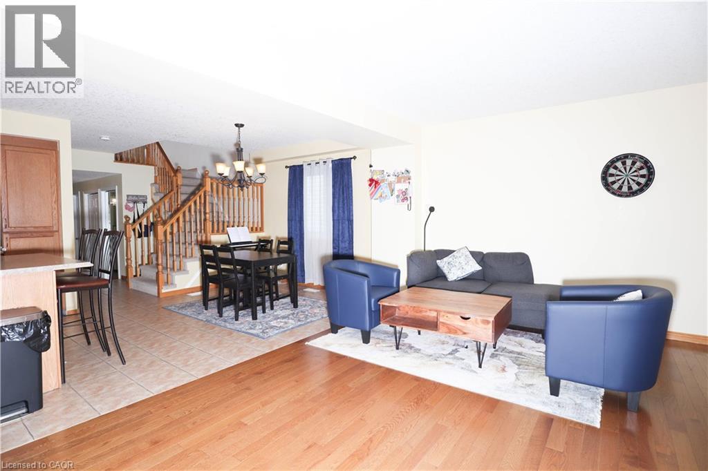 633 Violet Street, Waterloo, Ontario  N2V 2V9 - Photo 11 - 40777420