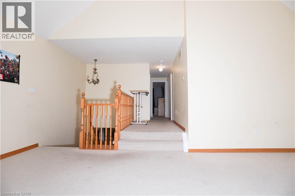 633 Violet Street, Waterloo, Ontario  N2V 2V9 - Photo 23 - 40777420