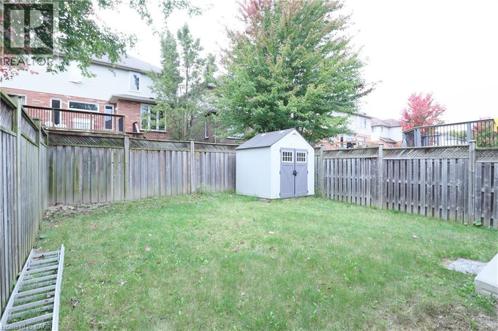 633 Violet Street, Waterloo, Ontario  N2V 2V9 - Photo 32 - 40777420