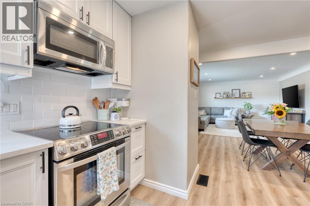 309 East 45th Street, Hamilton, Ontario  L8T 3K7 - Photo 16 - 40777398