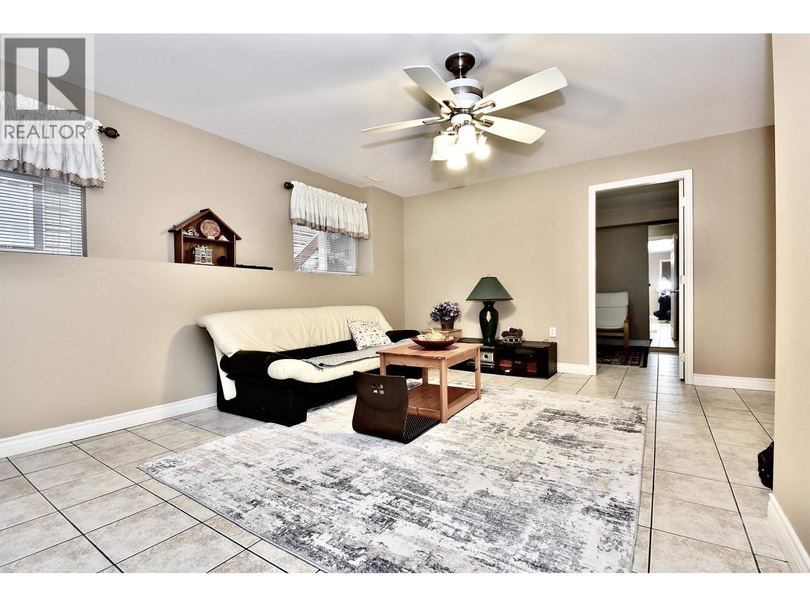 3035 Maplewood Court, Coquitlam, British Columbia  V3E 3P3 - Photo 16 - R3045559