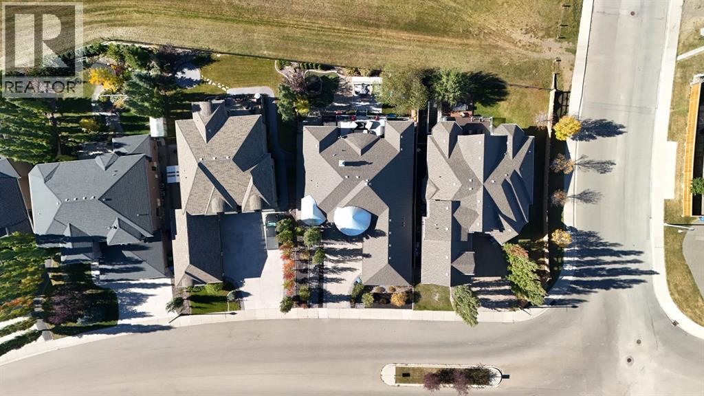 7 Rockcliff Landing Nw, Calgary, Alberta  T3G 5Z5 - Photo 31 - A2262383