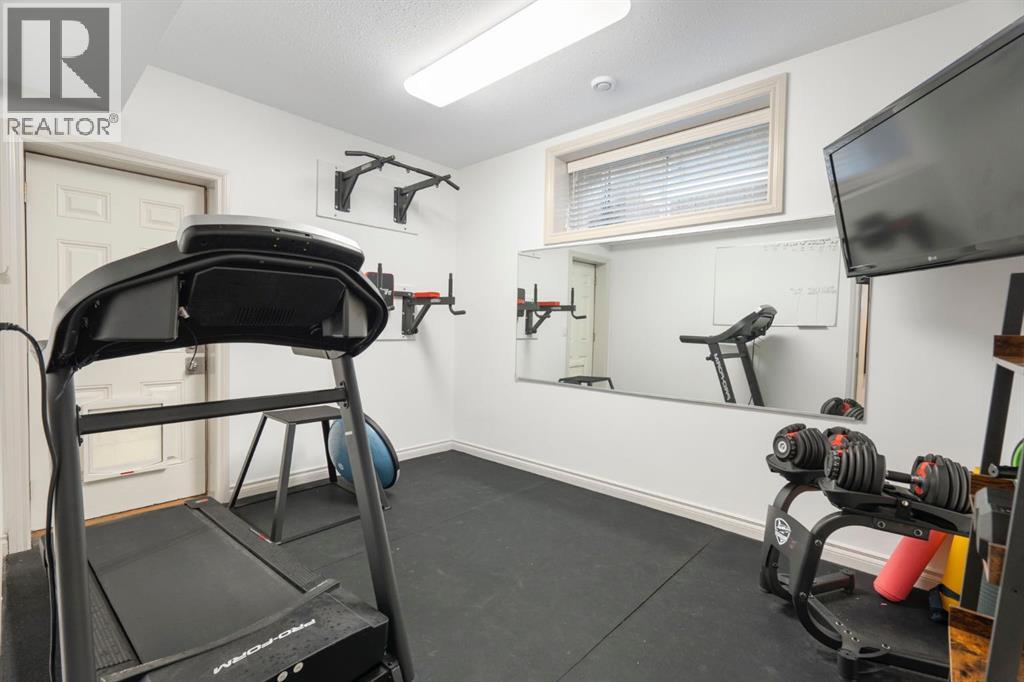 7 Rockcliff Landing Nw, Calgary, Alberta  T3G 5Z5 - Photo 24 - A2262383