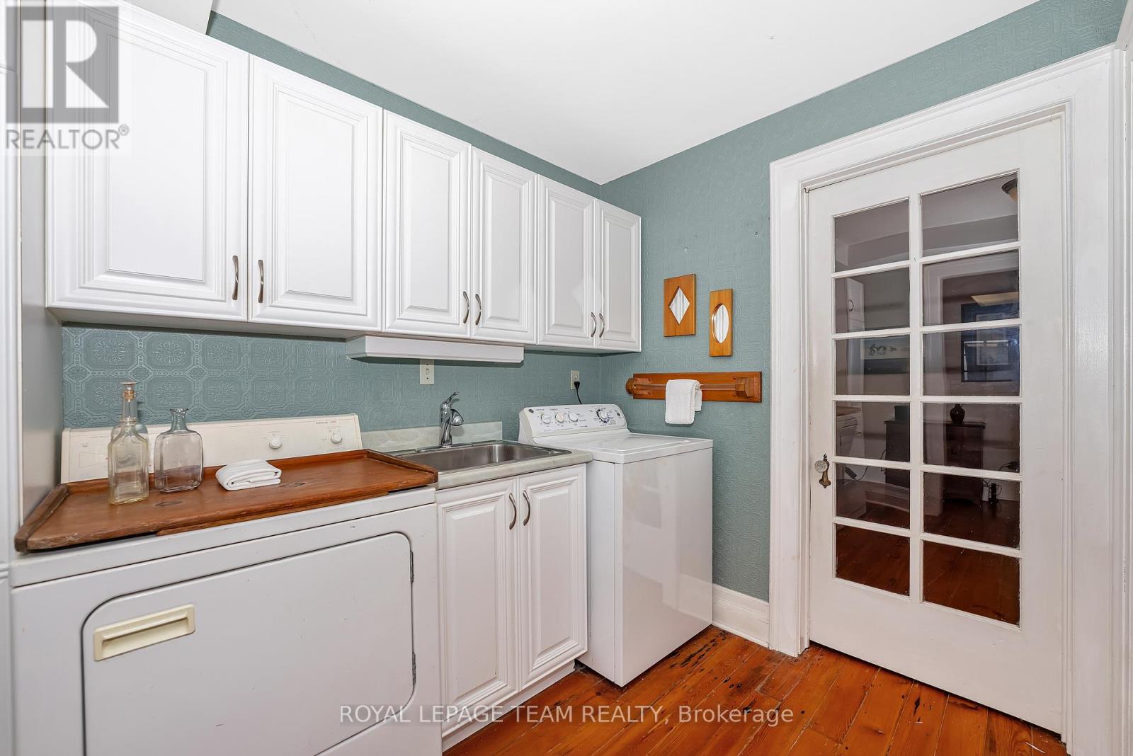 2307 Scrivens Drive, Ottawa, Ontario  K0A 2P0 - Photo 15 - X12451009