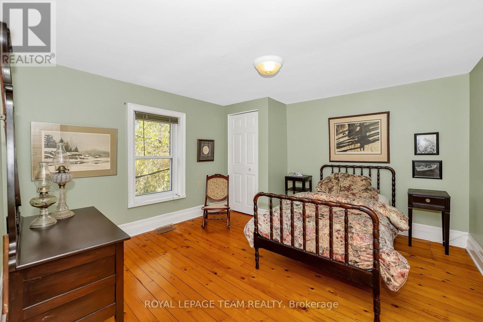 2307 Scrivens Drive, Ottawa, Ontario  K0A 2P0 - Photo 18 - X12451009