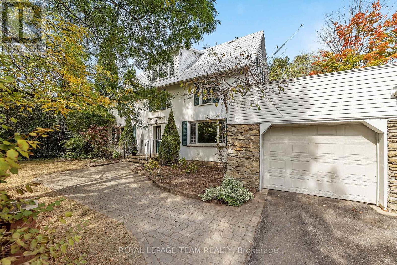 2307 Scrivens Drive, Ottawa, Ontario  K0A 2P0 - Photo 3 - X12451009