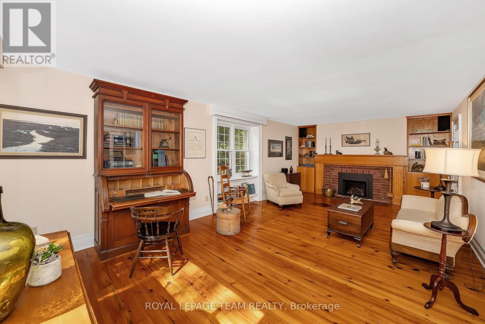 2307 Scrivens Drive, Ottawa, Ontario  K0A 2P0 - Photo 8 - X12451009