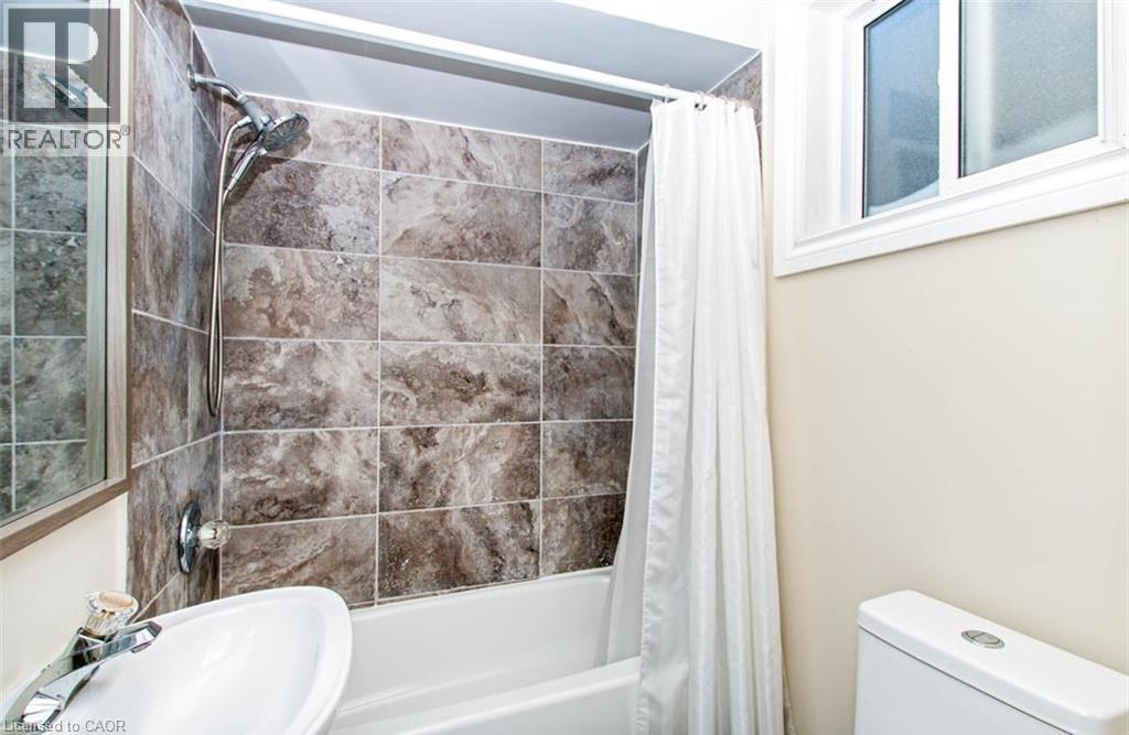 20 Jamie Ann Court Unit# 2, Hamilton, Ontario  L8W 1Y5 - Photo 8 - 40776486