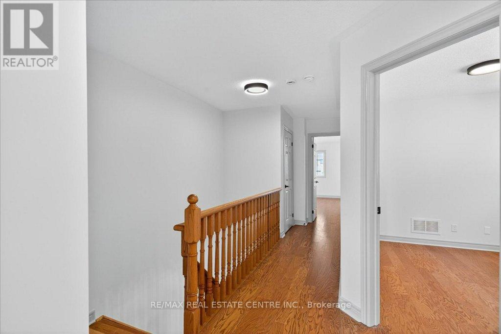 3281 Sunlight Street, Mississauga, Ontario  L5M 0G7 - Photo 14 - W12450985