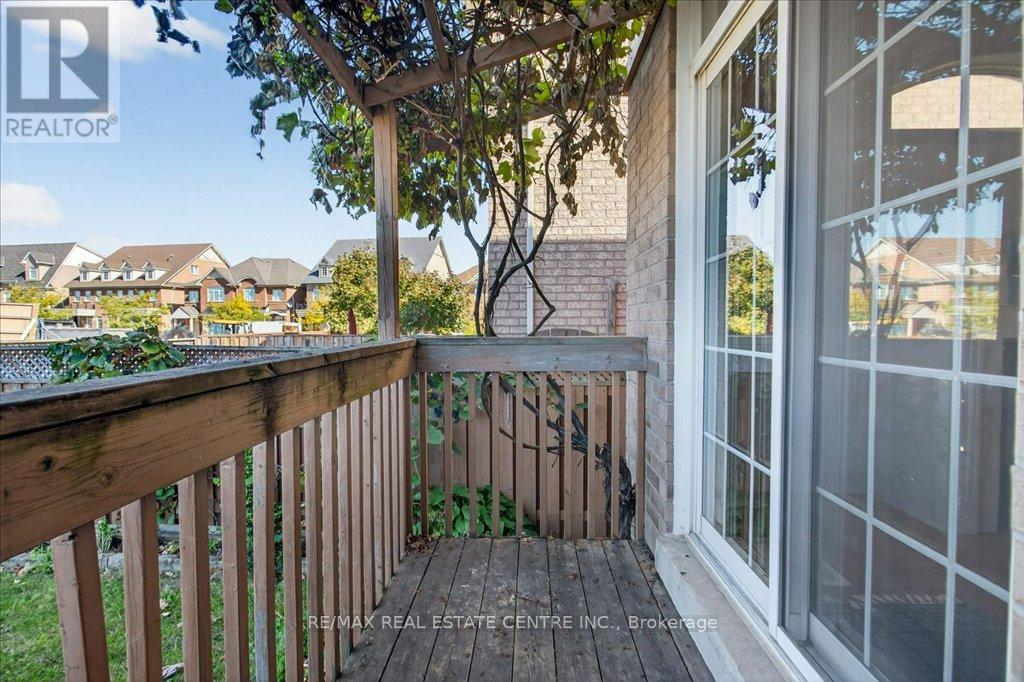 3281 Sunlight Street, Mississauga, Ontario  L5M 0G7 - Photo 30 - W12450985