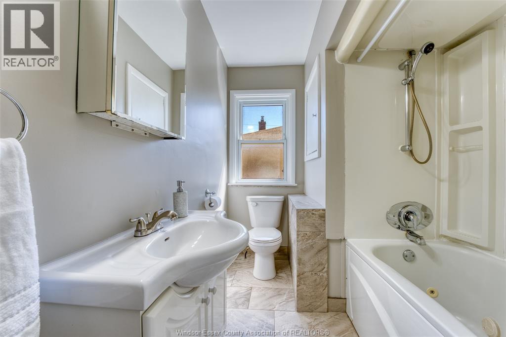 2490 Meldrum Road, Windsor, Ontario  N8W 4E8 - Photo 17 - 25025291