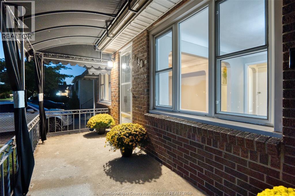 2490 Meldrum Road, Windsor, Ontario  N8W 4E8 - Photo 3 - 25025291