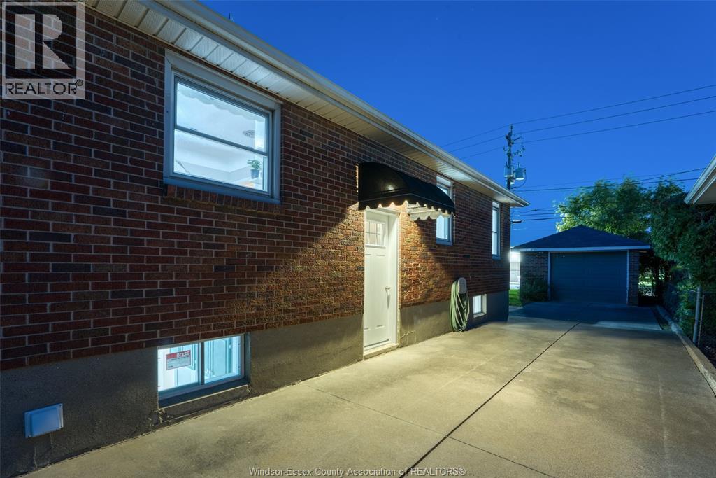 2490 Meldrum Road, Windsor, Ontario  N8W 4E8 - Photo 4 - 25025291