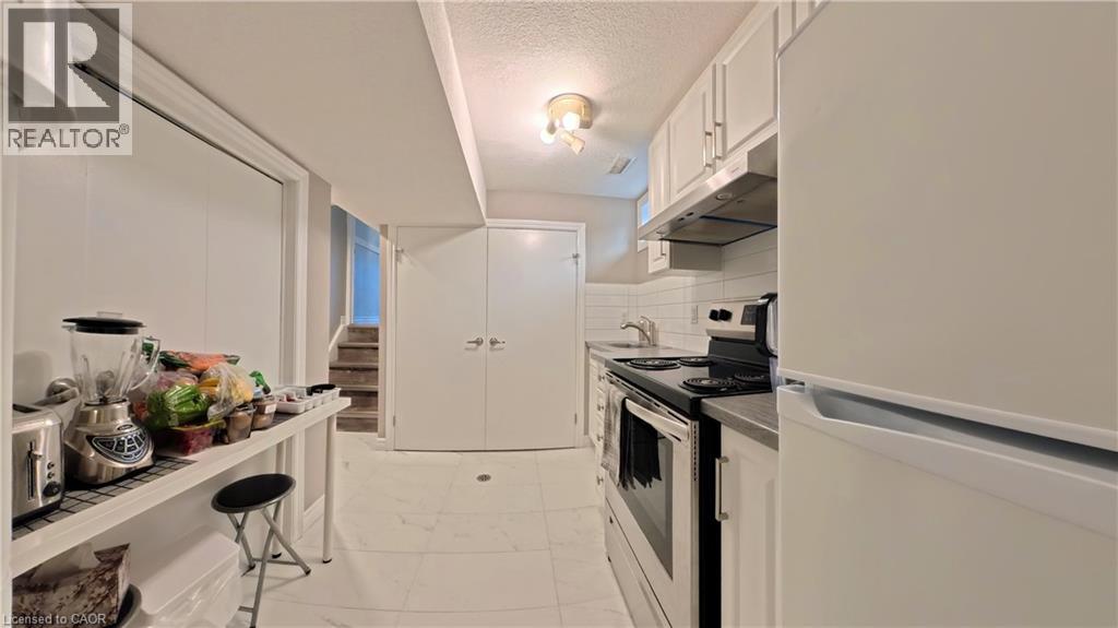 131 Carlyle Drive, Kitchener, Ontario  N2P 1V9 - Photo 28 - 40777427