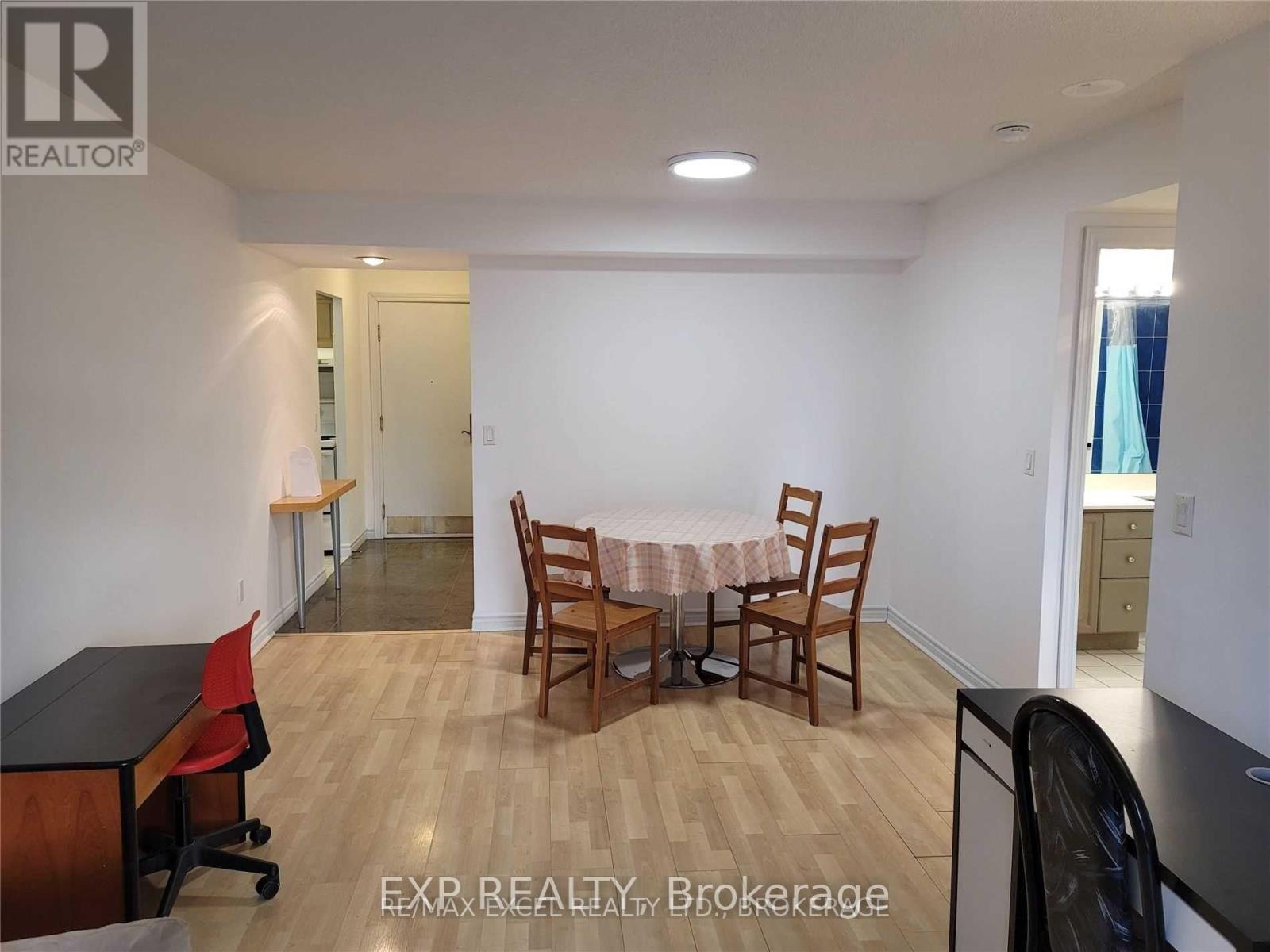 1007 - 18 Sommerset Way, Toronto, Ontario  M2N 6X5 - Photo 7 - C12450986