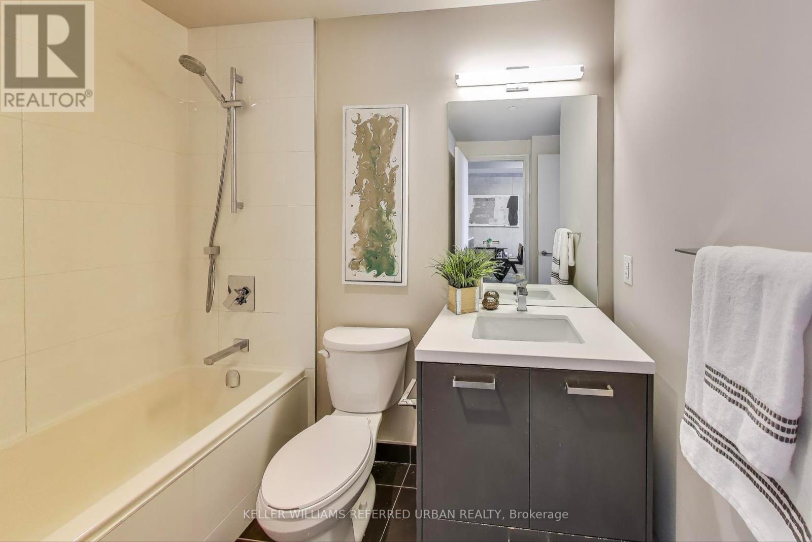616 - 608 Richmond Street W, Toronto, Ontario  M5V 0N9 - Photo 8 - C12450999