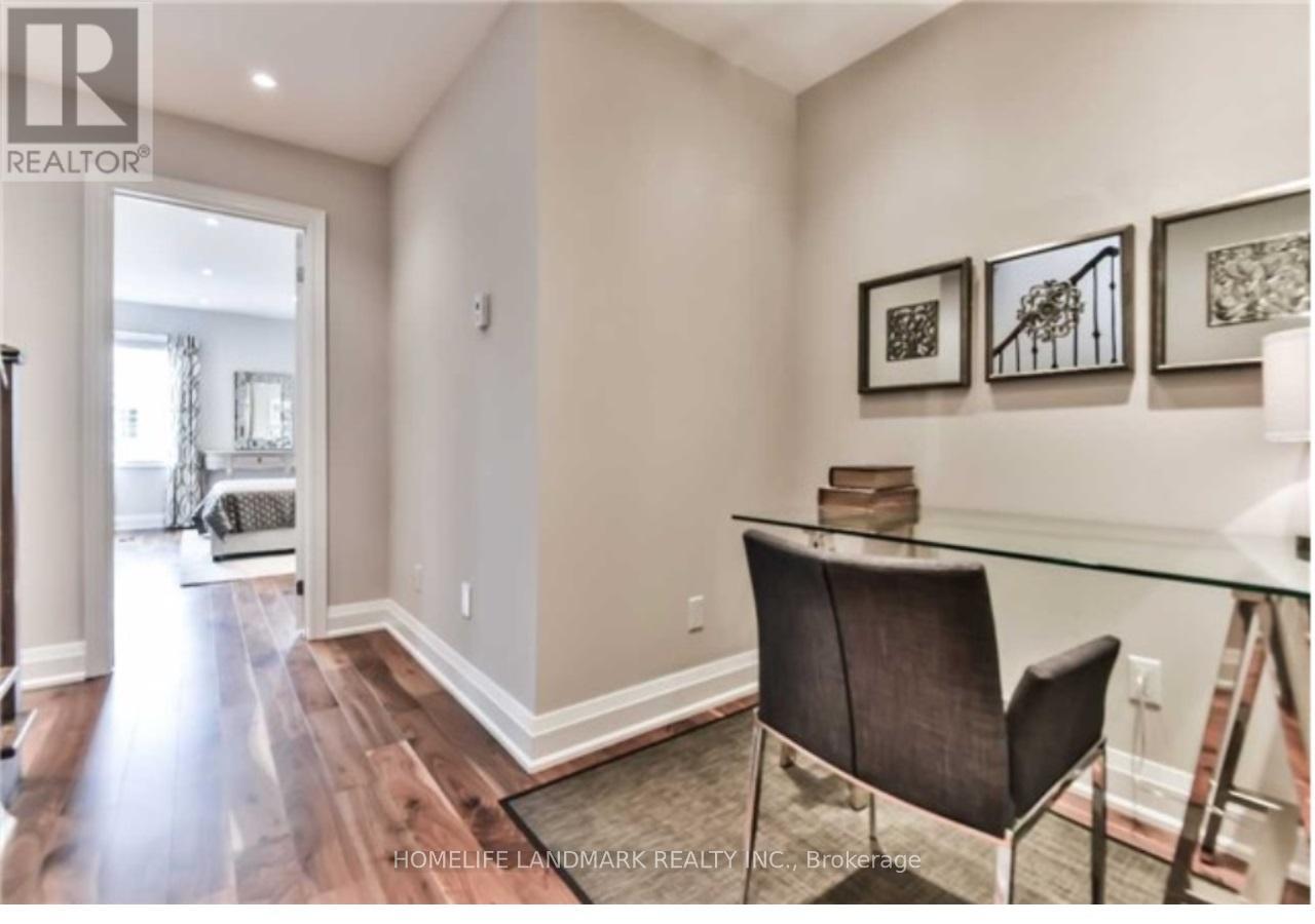 65 Hargrave Lane, Toronto, Ontario  M4N 0A4 - Photo 10 - C12451000