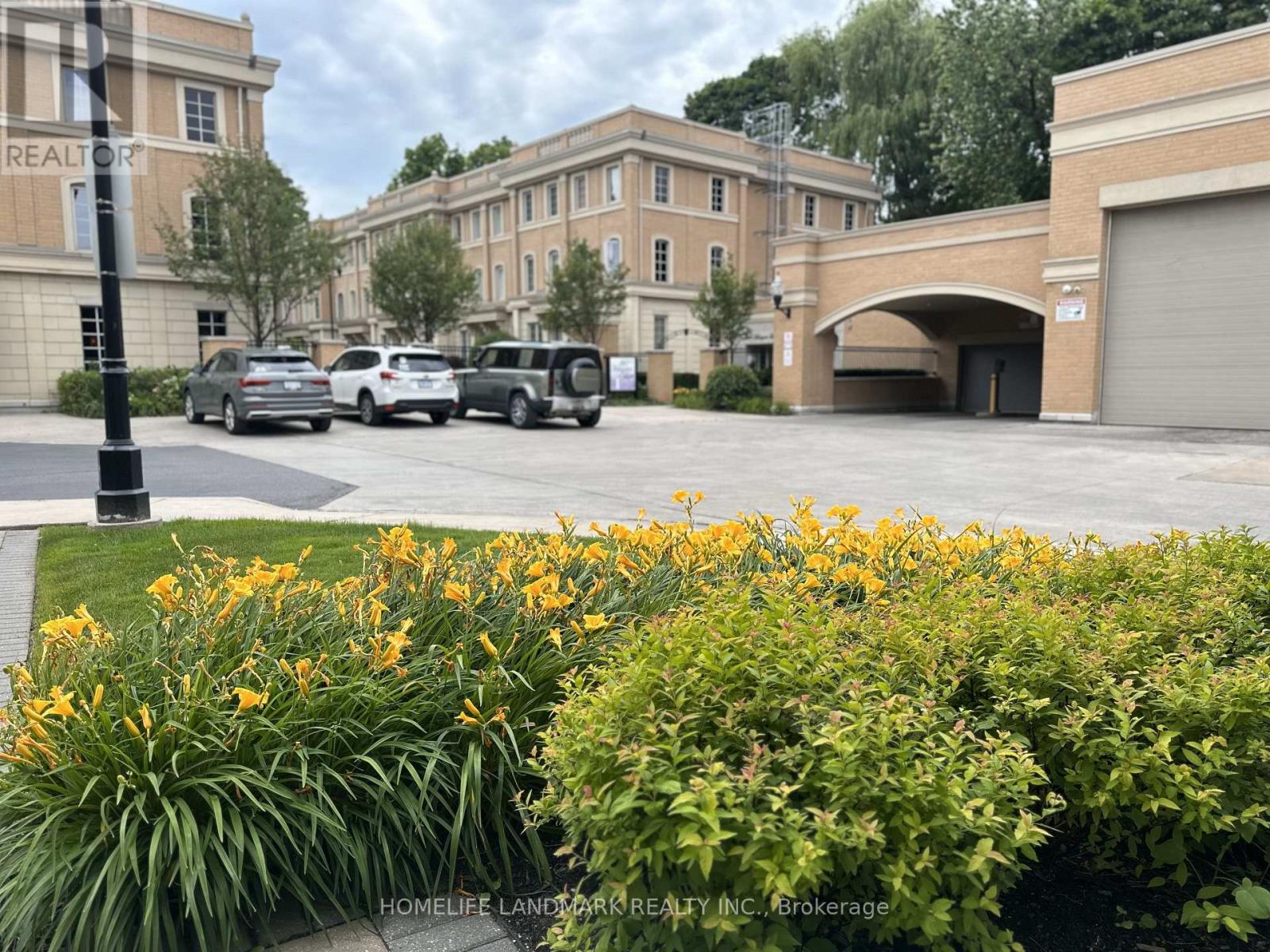 65 Hargrave Lane, Toronto, Ontario  M4N 0A4 - Photo 14 - C12451000