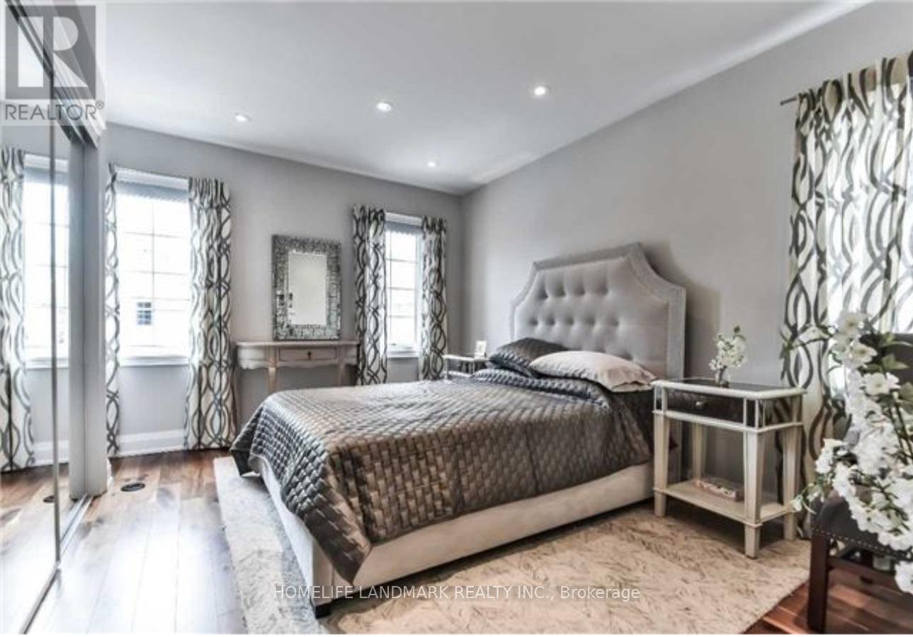 65 Hargrave Lane, Toronto, Ontario  M4N 0A4 - Photo 6 - C12451000