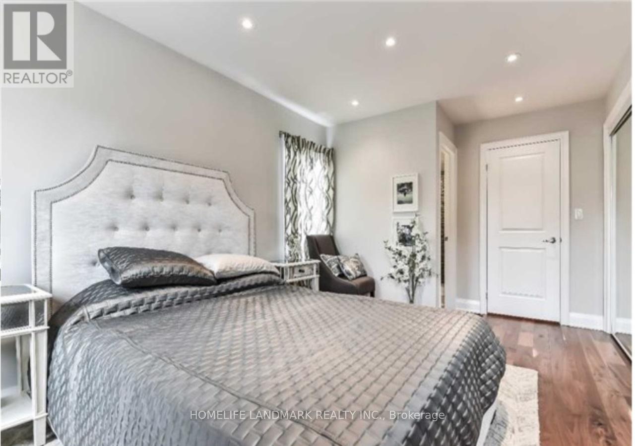 65 Hargrave Lane, Toronto, Ontario  M4N 0A4 - Photo 7 - C12451000