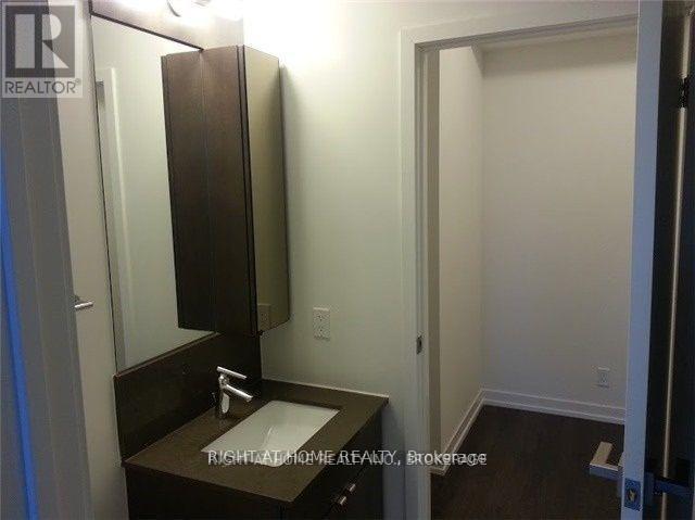 1204 - 89 Dunfield Avenue, Toronto, Ontario  M4S 0A4 - Photo 5 - C12451003