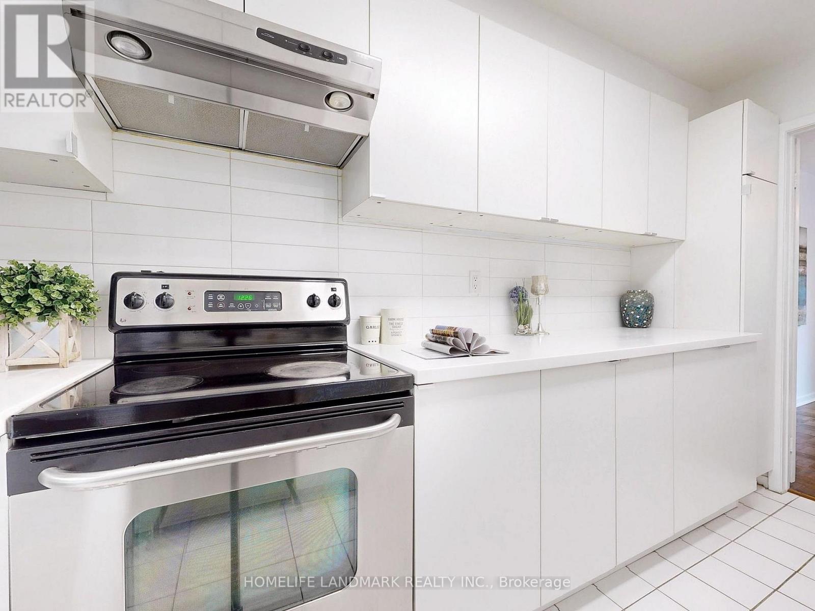 26 Anvil Mill Way, Toronto, Ontario  M2L 1R1 - Photo 10 - C12451006