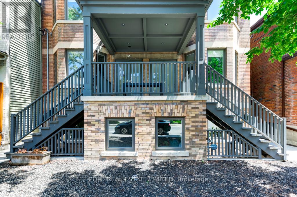 Lower - 95 Major Street, Toronto, Ontario  M5S 2K9 - Photo 2 - C12451014