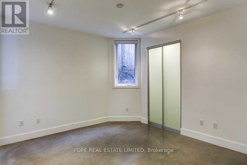 Lower - 95 Major Street, Toronto, Ontario  M5S 2K9 - Photo 21 - C12451014