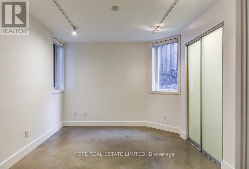 Lower - 95 Major Street, Toronto, Ontario  M5S 2K9 - Photo 22 - C12451014