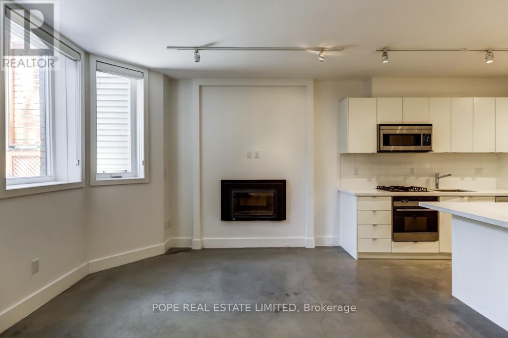 Lower - 95 Major Street, Toronto, Ontario  M5S 2K9 - Photo 6 - C12451014