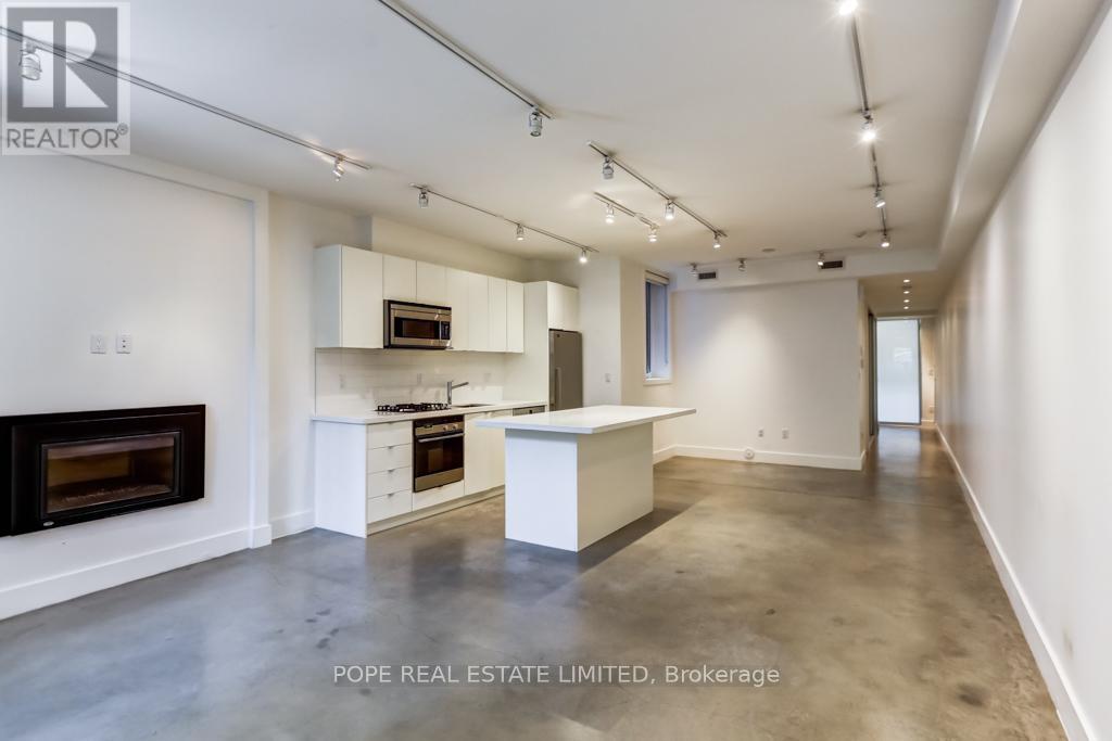 Lower - 95 Major Street, Toronto, Ontario  M5S 2K9 - Photo 7 - C12451014